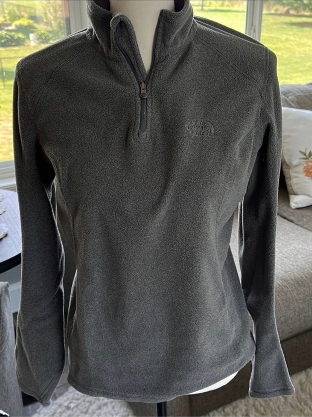 The North Face Women's TKA 100 Polartec 1/4 Zip Fleece Pullover Gray Size M